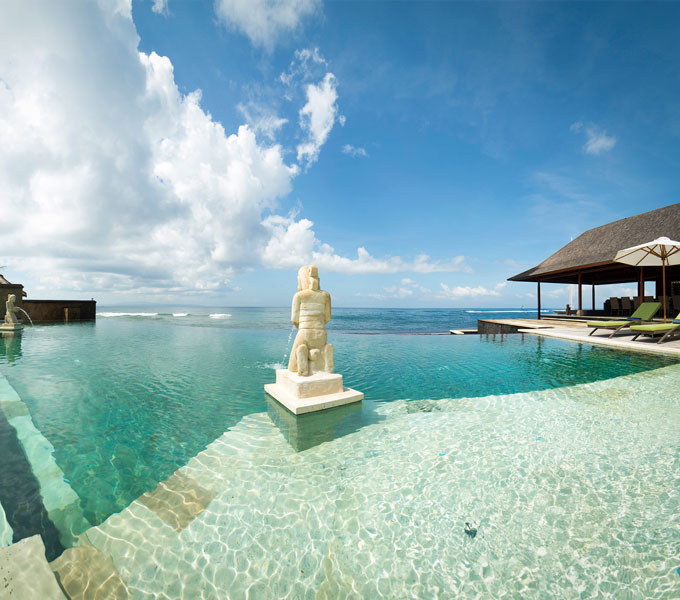 Villa Bayu Gita Beachfront - The pool